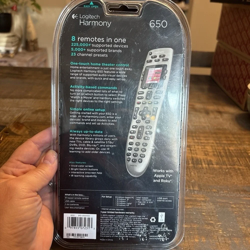 New sealed Logitech 915-000159 Harmony 650 Universal Color Screen Remote Silver